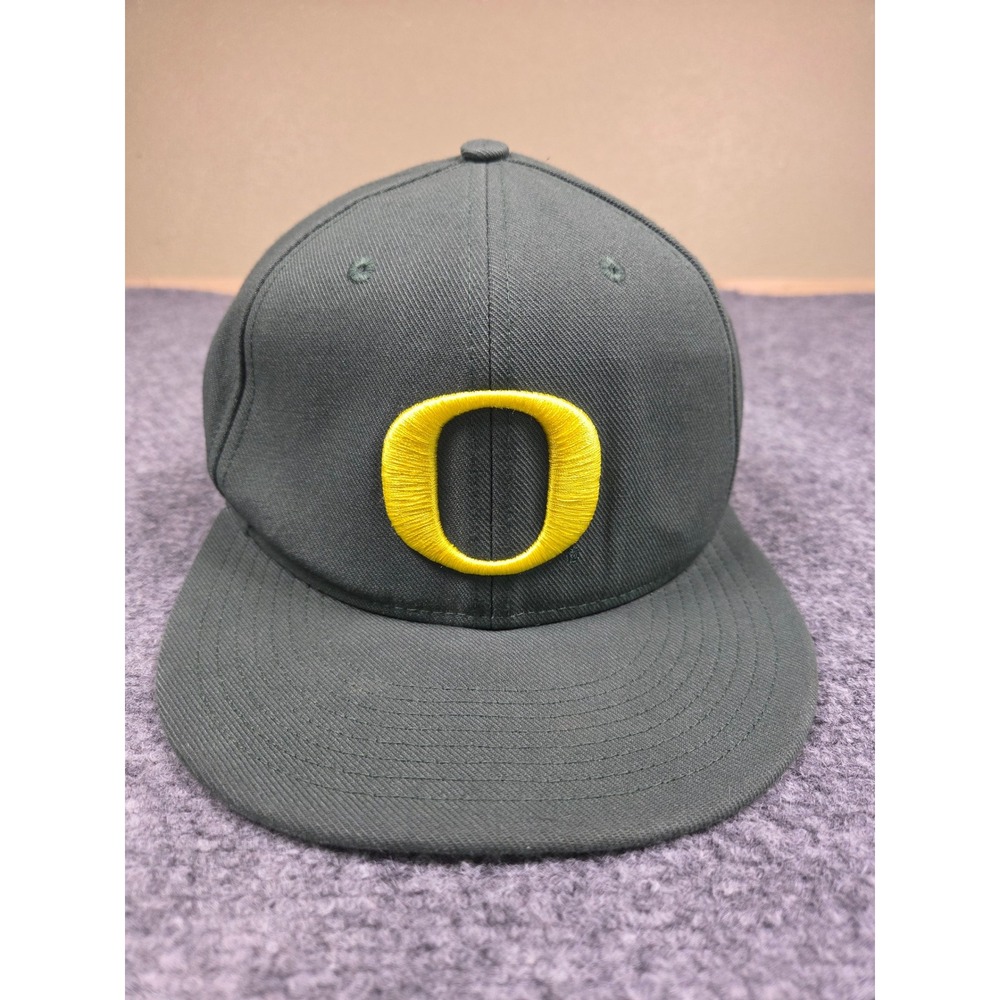 Oregon Ducks Nike Hat Mens‎ OSFM Green Yellow Snapback Dri-FIT Flat Brim Cap